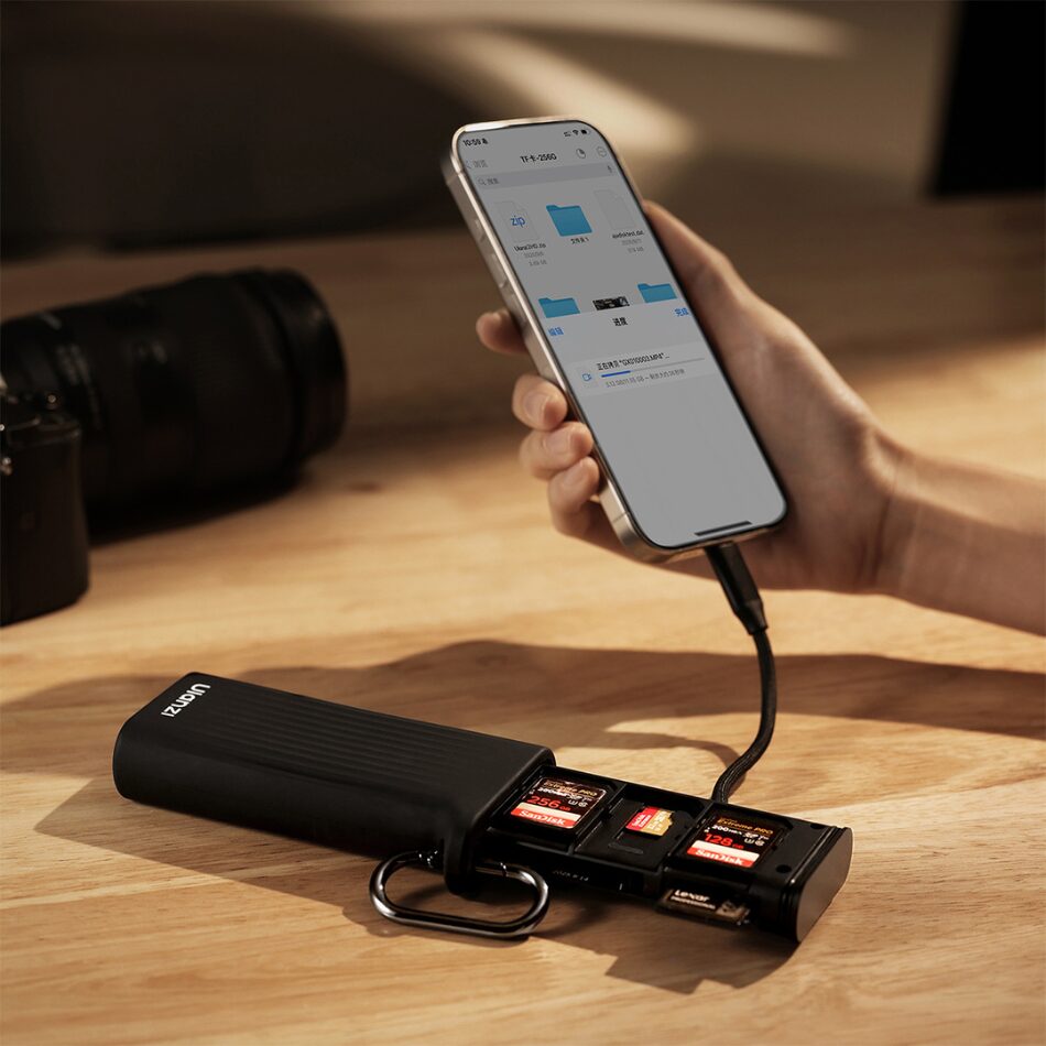 Ulanzi-CR2-All-in-One-Card-Case-Black-3 Ulanzi-CR2-All-in-One-Card-Case-Black-3